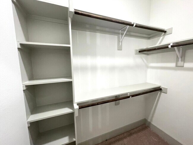 Building Photo - 4320 S Legacy Dr