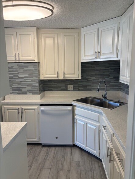 Building Photo - Imperial Tower Apartments