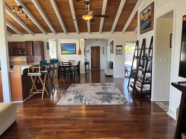 Building Photo - 372 Ilimalia Loop
