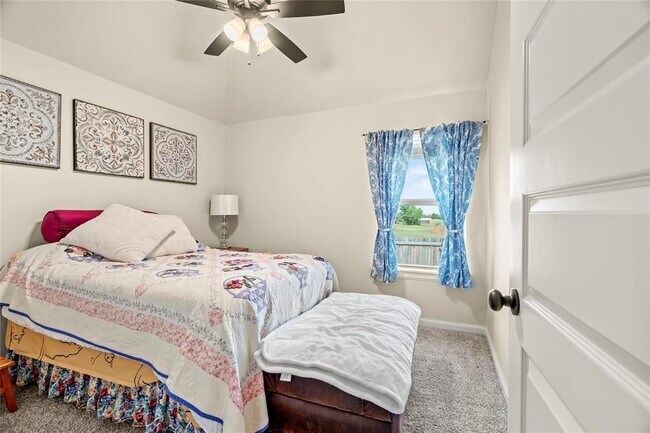 Building Photo - 2253 N Payton Ct