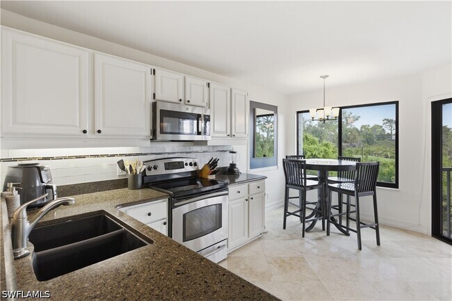 Building Photo - 27119 Oakwood Lake Dr