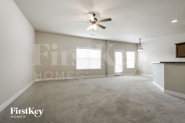 Building Photo - 111 Northfield Cir