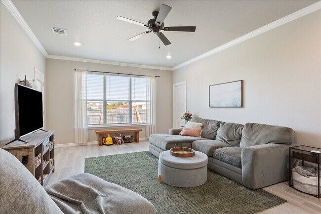 Building Photo - 2120 Blackhawk Lp