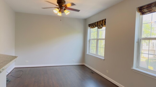Building Photo - 1128 Bartholdi Ct