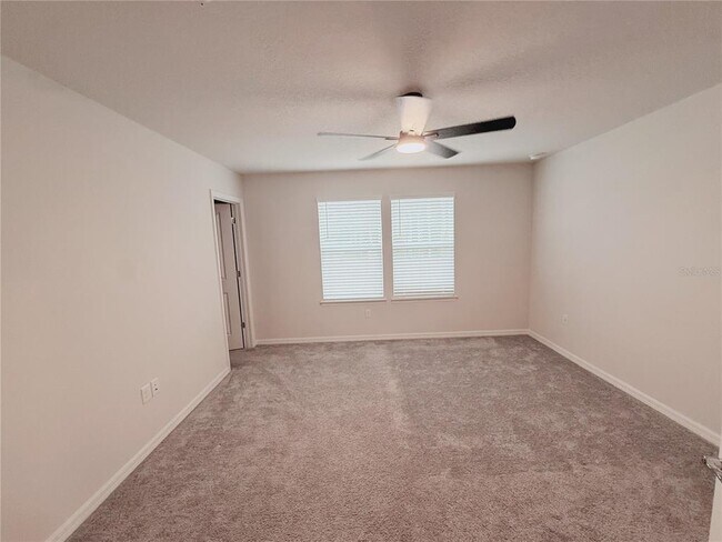 Building Photo - 393 Meadowland Pt