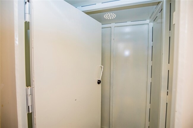 Building Photo - 4605 Willowridge Way