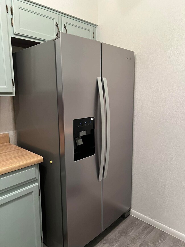 Building Photo - Calle Norlo