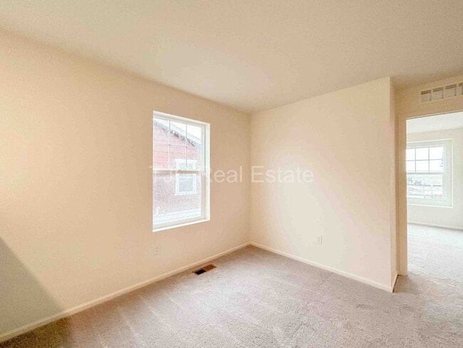 Building Photo - 6277 N Nepal Ct