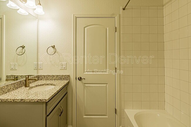 Building Photo - 5415 W 97th Ave