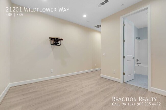 Building Photo - 21201 Wildflower Way-