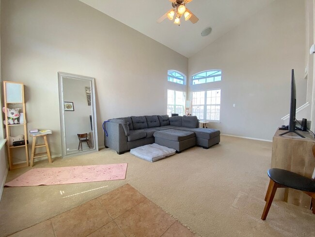 Building Photo - Northeast/Sandstone Ranch El Paso 3 Bed Re...