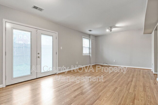 Building Photo - 50 Old Enterprise Rd