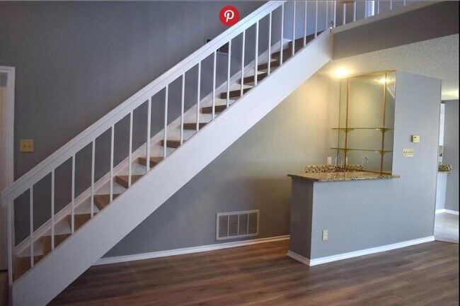 Building Photo - 541 Ranch Trail