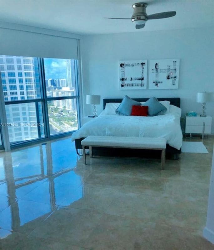 Building Photo - 3101 S Ocean Dr