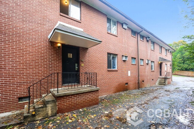 Primary Photo - 905 Greenwood Ave NE