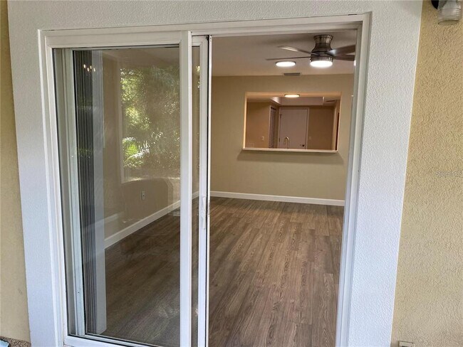 Building Photo - 11241 Cedar Hollow Ln