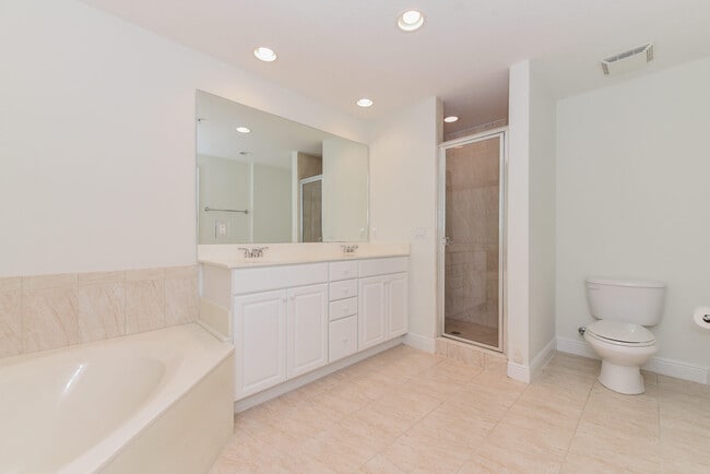 Building Photo - 12787 SE Old Cypress Dr