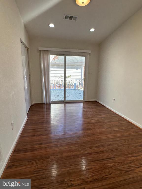 Building Photo - 307 Newman Ct