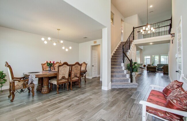 Building Photo - 10838 Bouldin Creek