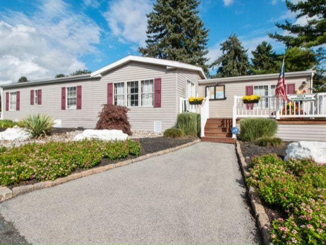 Building Photo - 8740 Breinig Run Cir