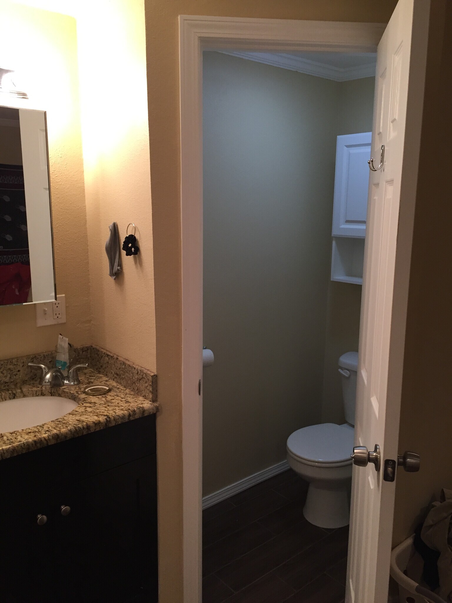 Bathroom2 - 1441 S Frisco Ave