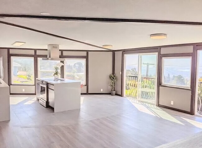 Building Photo - 145 Lawson Rd