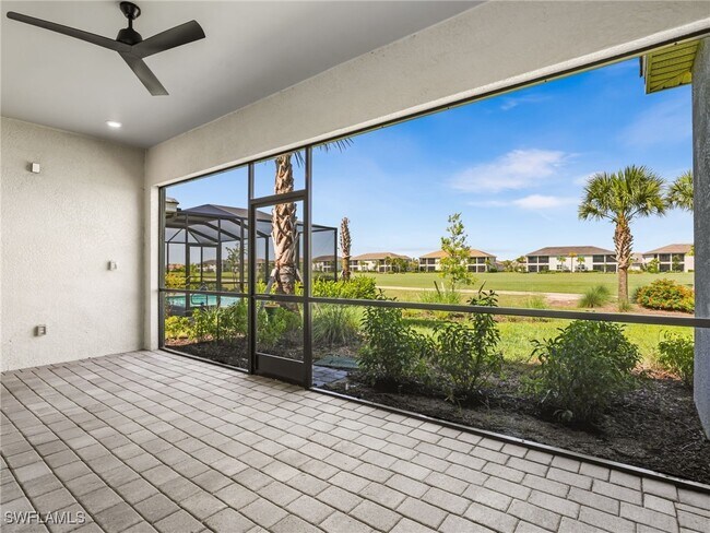 Building Photo - 15904 Sugar Hl Dr