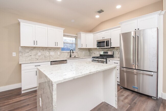 Building Photo - 20922 Barbons Heath Ct