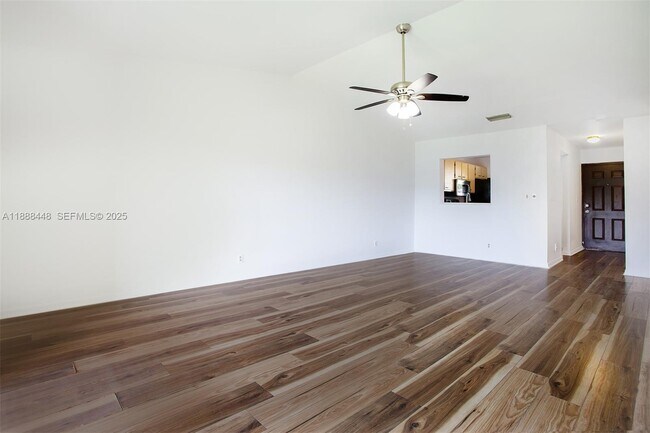 Building Photo - 9431 Boca Cove Cir