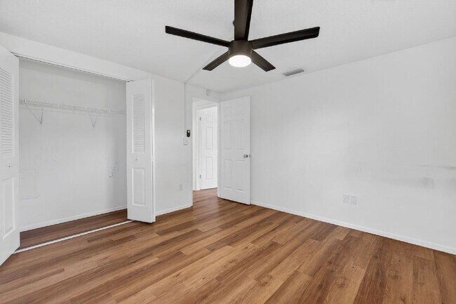 Building Photo - Beautiful 2 Bedroom, 2 Bathroom, 1 Car Garage home for rent.