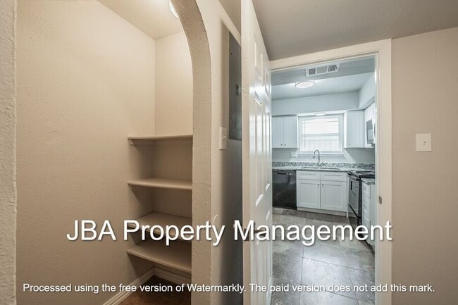 Building Photo - 1761 Belshire-