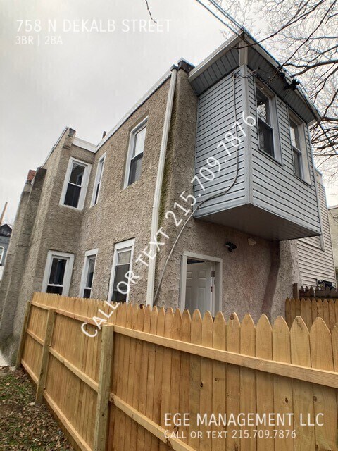 Building Photo - 758 N Dekalb St