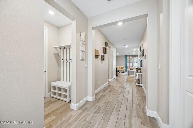 Building Photo - 118 Sadler Ct