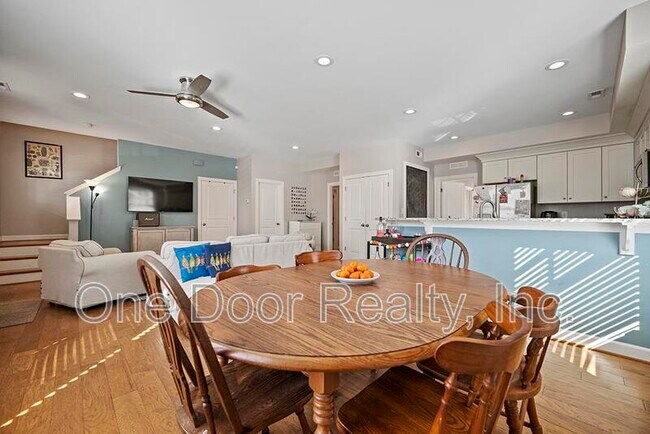 Building Photo - 805B Lafayette Street