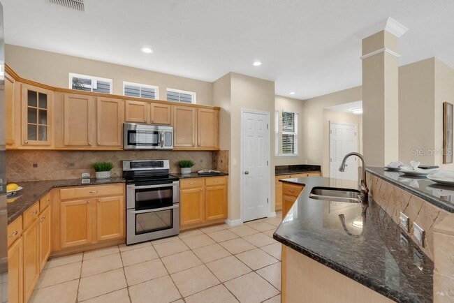 Building Photo - 1131 Indigo Dr