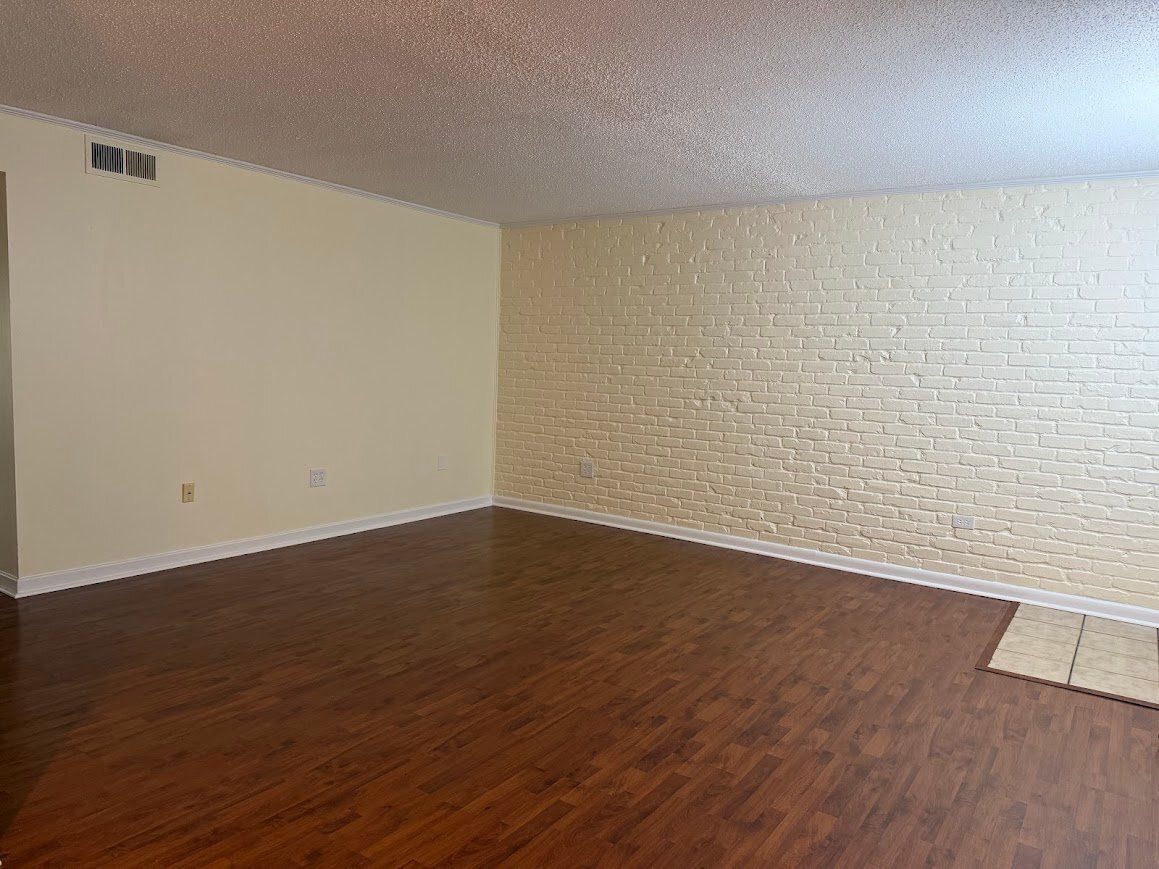 Building Photo - 11271 Florida Blvd