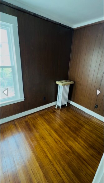 Building Photo - 559 Myrtle Ave