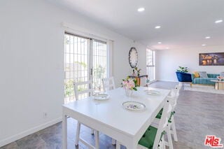 Building Photo - 1017 S Bedford St