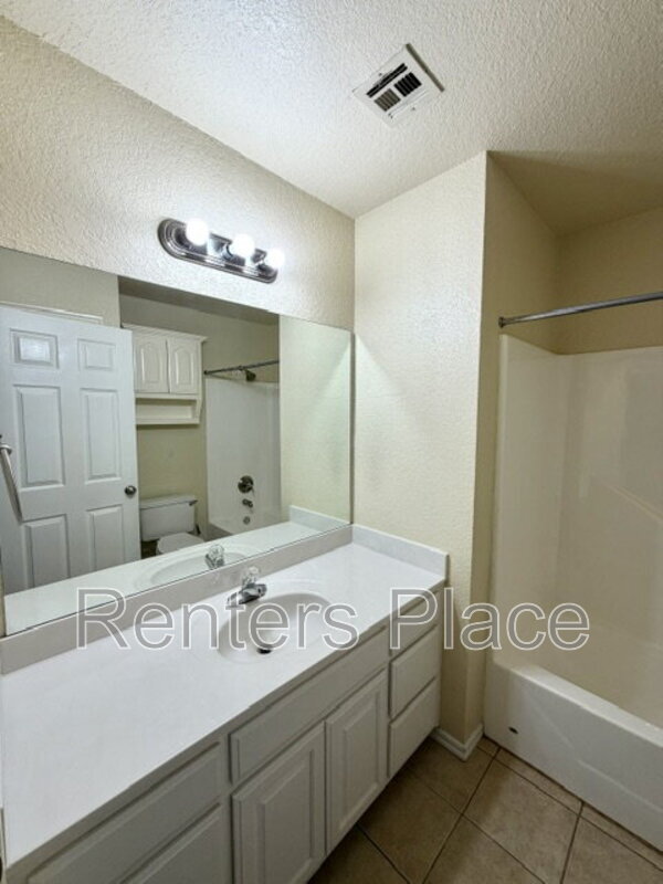 Building Photo - 12169 N 107th E Pl