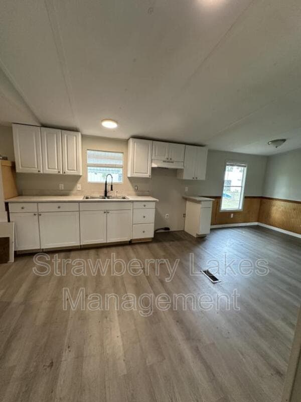 Building Photo - 10317 S County Rd 39