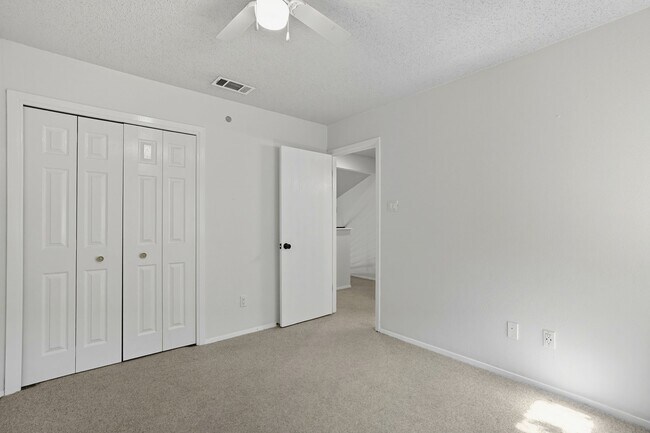 Building Photo - 7258 Coronado Cir