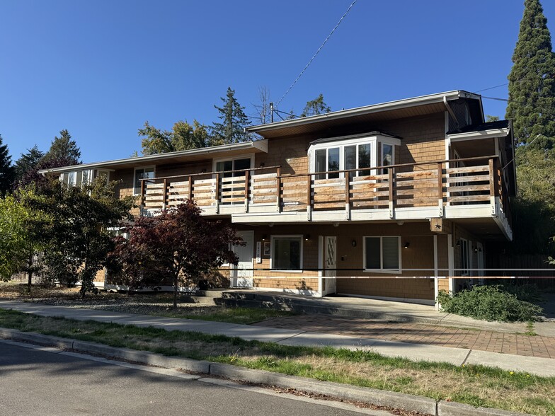 Building Photo - 14705 31st Ave NE