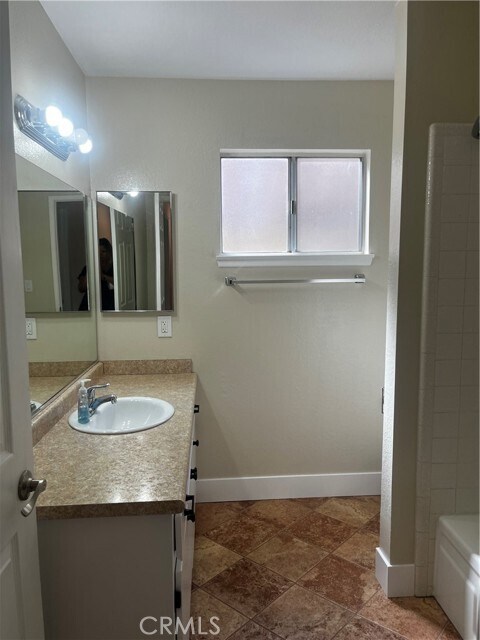 Building Photo - 13572 Deborah Ct