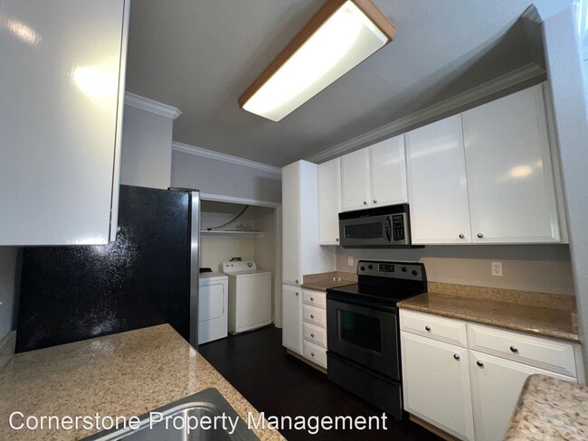 Building Photo - 2 br, 2 bath House - 801 S Winchester Blvd...