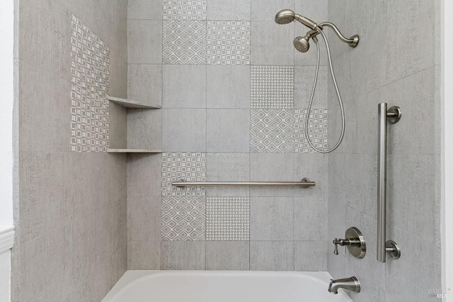 Building Photo - 34 Andrew Dr