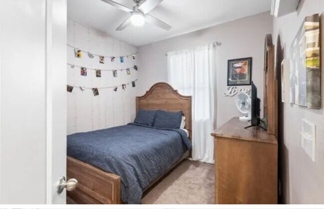 Building Photo - Four bedroom Two bath - Winter Haven