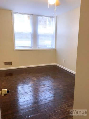 Building Photo - 4716 Chestnut St