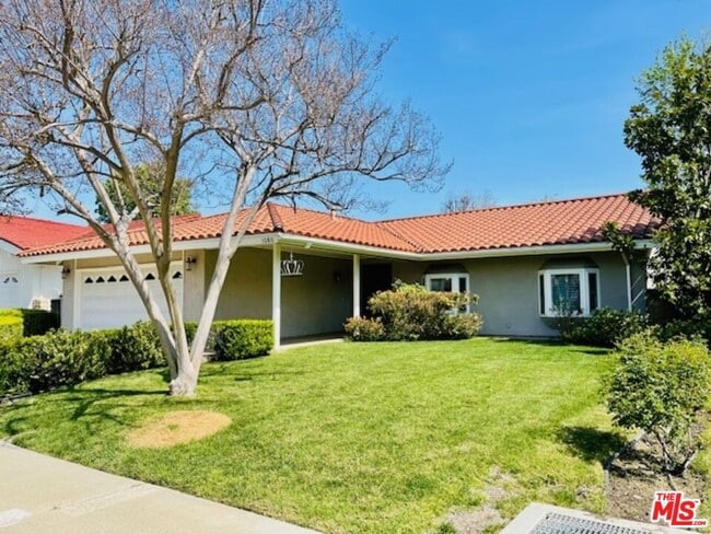 Building Photo - 1080 Finrod Ct