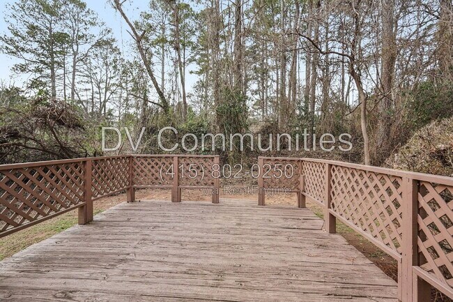 Building Photo - 3531 Tewksbury Dr SW