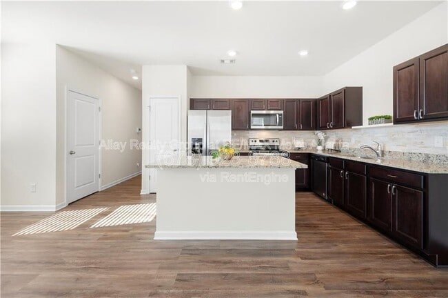 Building Photo - 6448 Mountain Home Way